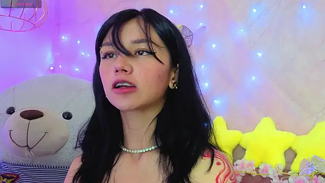 april bennett online show from April 11, 1:15 pm