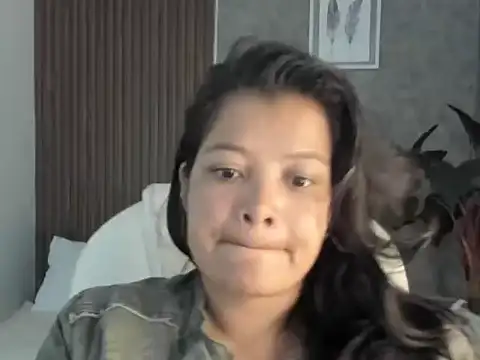 Snapshot of Scarletth_Moon chatting on October 30, 1:12 pm Scarletth Moon online show from October 30, 1:12 pm