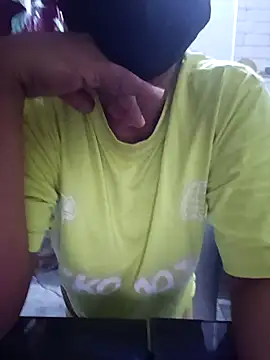 Snapshot of hottie_jenny9 chatting on September 14, 12:32 am hottie jenny9 online show from September 14, 12:32 am