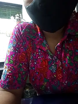 Snapshot of hottie_jenny9 chatting on September 18, 12:23 am hottie jenny9 online show from September 18, 12:23 am