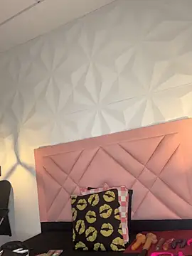 Caroline daring online show from May 28, 1:08 pm