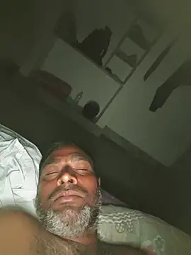 Snapshot of Chanderi19 chatting on June 24, 5:45 pm Chanderi19 online show from June 24, 5:45 pm