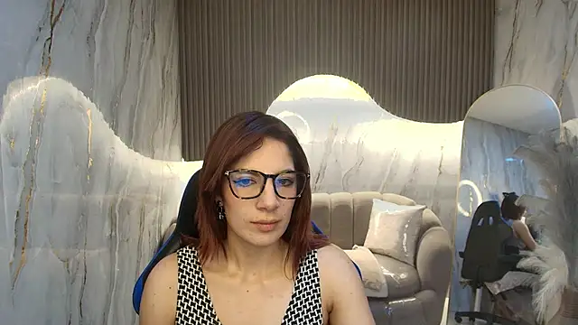 Snapshot of nadia_r_ chatting on July 11, 7:38 pm nadia r online show from July 11, 7:38 pm