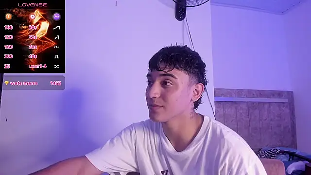 Austin Cardieff  online show from October 3, 3:03 am