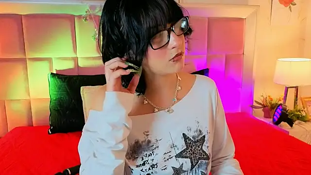 RobinBennett online show from May 15, 11:39 am