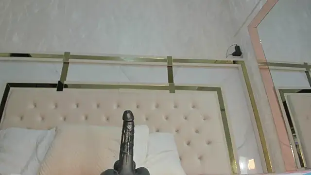 Cameron Hearts online show from November 29, 7:28 pm