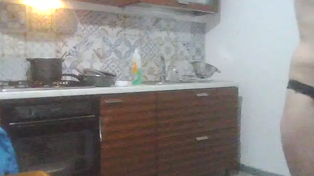 Snapshot of Astrid3 chatting on February 3, 10:26 pm Astrid3 online show from February 3, 10:26 pm