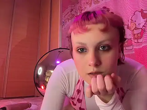 Snapshot of MystiqueRoxy chatting on September 11, 1:49 am MystiqueRoxy online show from September 11, 1:49 am