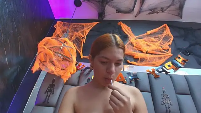 kissme luna online show from October 28, 7:16 pm