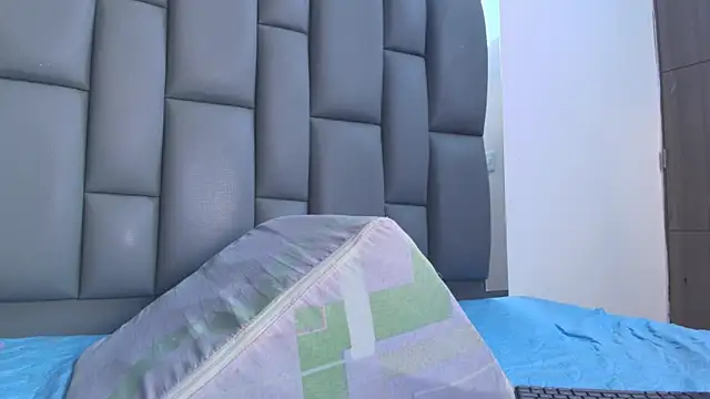 kissme luna online show from January 10, 7:04 pm