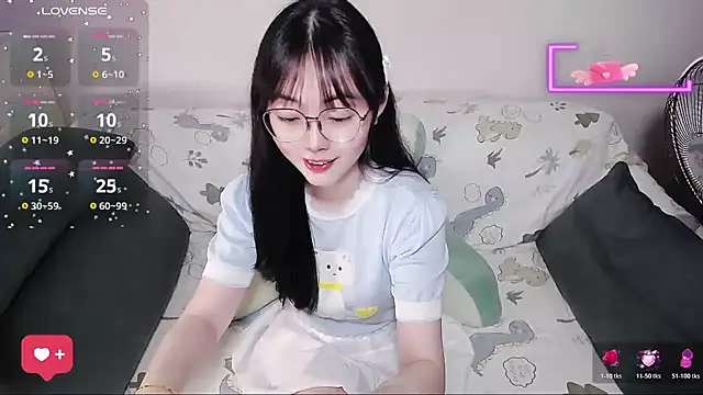 Snapshot of baby-yaya20 chatting on May 6, 10:20 am baby-yaya20 online show from May 6, 10:20 am