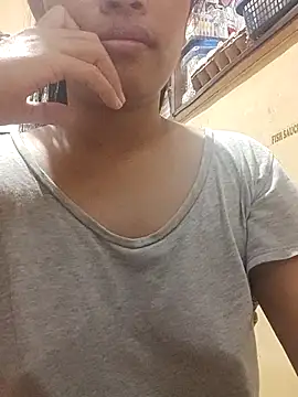 Snapshot of Sweet_Asian25 chatting on June 26, 9:30 pm Sweet Asian25 online show from June 26, 9:30 pm
