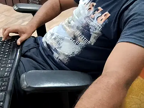 Snapshot of ZoroArcher chatting on September 16, 8:48 am ZoroArcher online show from September 16, 8:48 am