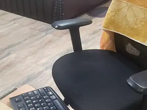 Snapshot of ZoroArcher chatting on September 18, 6:32 pm ZoroArcher online show from September 18, 6:32 pm