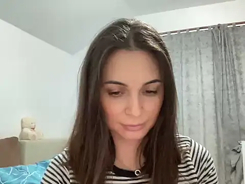 Snapshot of lannaah_ chatting on October 8, 11:19 am lannaah online show from October 8, 11:19 am
