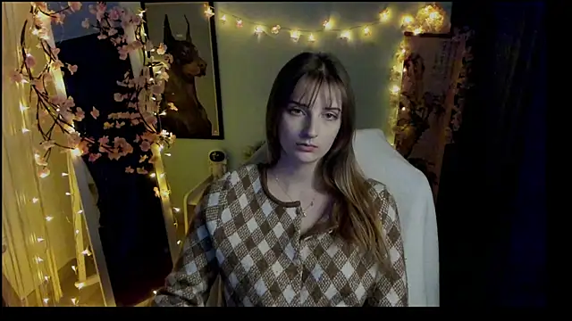 Snapshot of NeyliDream chatting on February 19, 1:29 pm NeyliDream online show from February 19, 1:29 pm