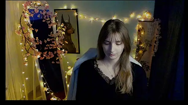 Snapshot of NeyliDream chatting on February 22, 1:20 pm NeyliDream online show from February 22, 1:20 pm