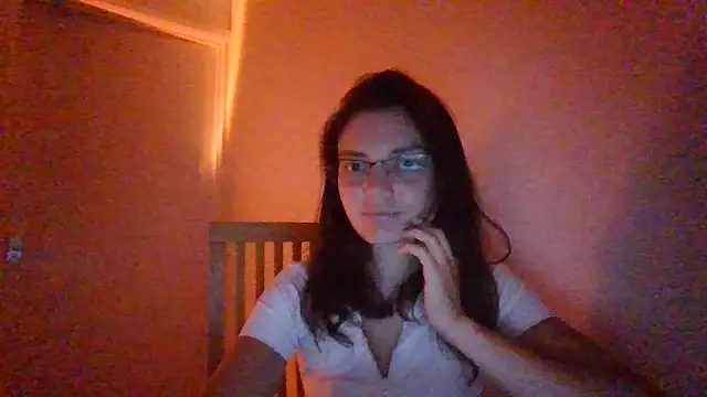 Snapshot of Zerinaa chatting on July 7, 8:46 pm Zerinaa online show from July 7, 8:46 pm