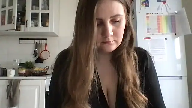 Snapshot of Noviira chatting on July 7, 3:09 am Noviira online show from July 7, 3:09 am