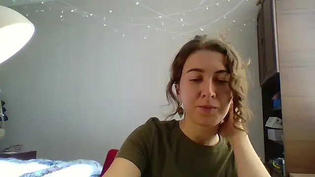 Snapshot of Mireeina chatting on July 17, 2:34 pm Mireeina online show from July 17, 2:34 pm