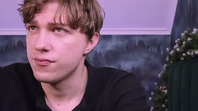 MarkShot  online show from December 4, 5:32 pm