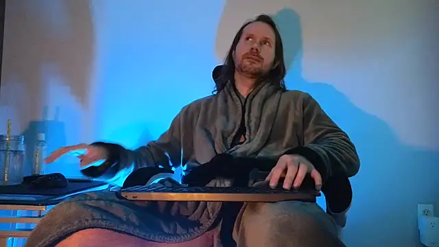 Snapshot of AlbinoAdonis chatting on September 30, 9:31 pm AlbinoAdonis online show from September 30, 9:31 pm