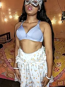 Snapshot of treasure_black chatting on October 29, 9:44 am treasure black online show from October 29, 9:44 am