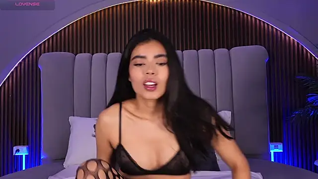 Isabellax21 online show from May 29, 4:32 am