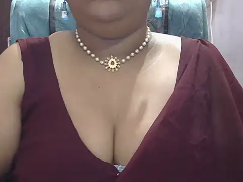 Snapshot of Nisha-telugu chatting on March 11, 11:49 am Nisha-telugu online show from March 11, 11:49 am