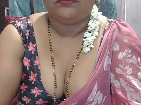 Snapshot of Nisha-telugu chatting on March 19, 5:39 pm Nisha-telugu online show from March 19, 5:39 pm