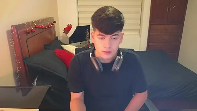 tightncuteass online show from November 15, 10:48 pm