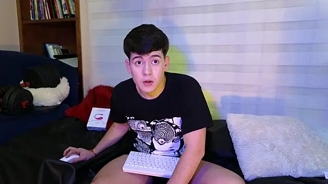 Snapshot of tightncuteass chatting on April 28, 2:21 am tightncuteass online show from April 28, 2:21 am