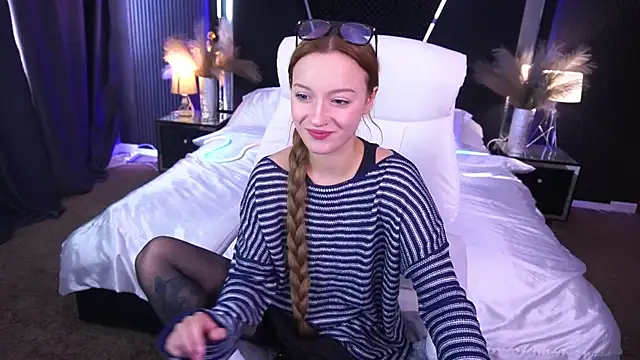 FoxyMayy online show from October 18, 1:12 pm