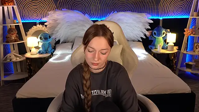 FoxyMayy online show from November 5, 1:55 pm