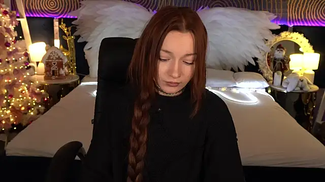 FoxyMayy online show from December 18, 2:01 pm