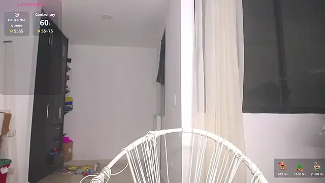 Leslie Bussh  online show from May 26, 3:46 am