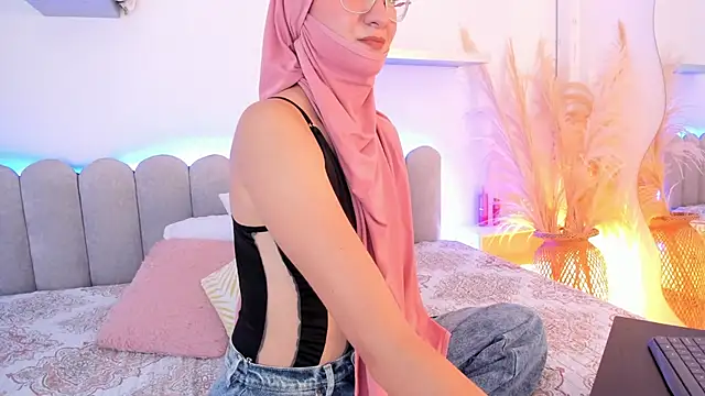 Ridwana  online show from November 12, 11:54 am