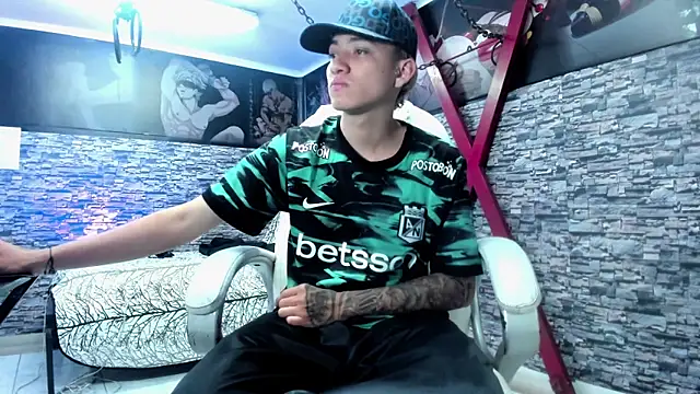 weesley boy online show from September 27, 10:15 pm