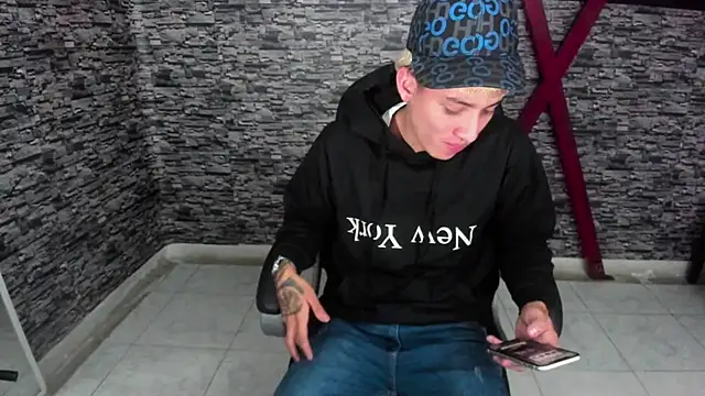 weesley boy online show from October 8, 11:35 pm