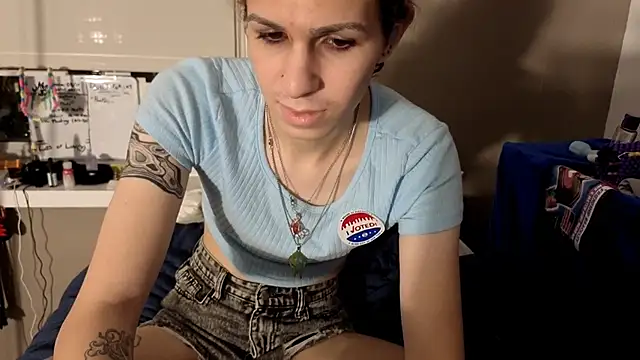 cuddlyavenue online show from November 5, 2:11 am