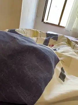 LAZ3R1 online show from November 18, 10:20 am