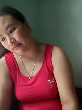 Snapshot of Tamara-a chatting on April 13, 12:27 am Tamara-a online show from April 13, 12:27 am