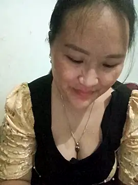 Snapshot of Tamara-a chatting on May 1, 12:54 pm Tamara-a online show from May 1, 12:54 pm