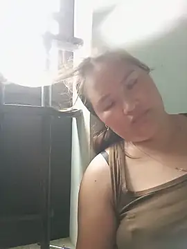 Snapshot of Tamara-a chatting on May 23, 2:28 am Tamara-a online show from May 23, 2:28 am