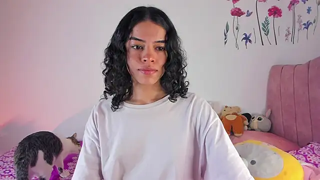 Snapshot of maddy_parker__ chatting on April 16, 9:39 pm maddy parker online show from April 16, 9:39 pm