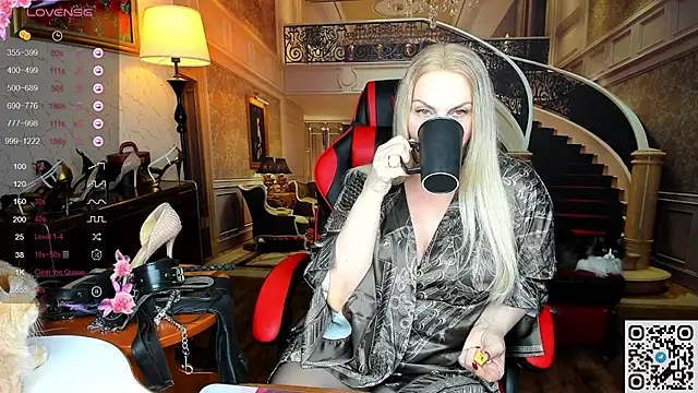 Nina Devillle online show from March 3, 8:37 pm