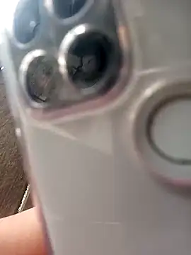 riso-00 online show from April 16, 7:53 am