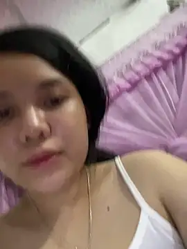 Lauraa-a online show from September 11, 8:25 am