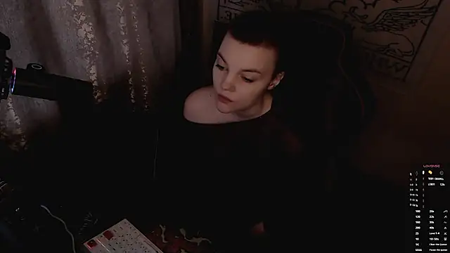 Snapshot of KrisNeal chatting on February 16, 9:05 am KrisNeal online show from February 16, 9:05 am