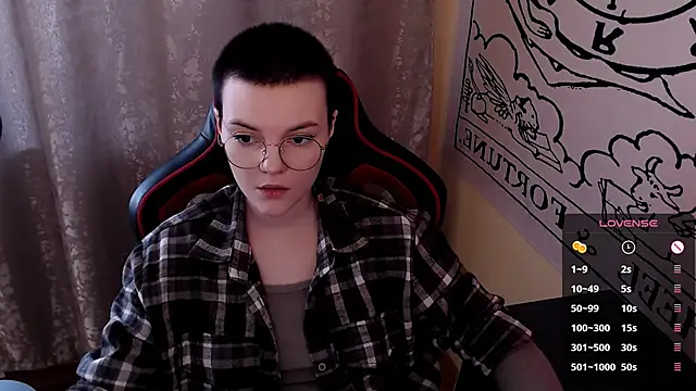 Snapshot of KrisNeal chatting on February 21, 10:38 am KrisNeal online show from February 21, 10:38 am